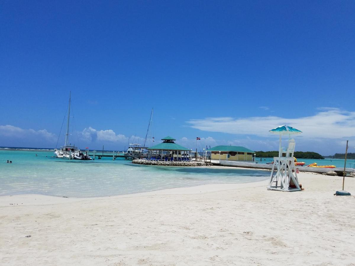 Las Palmeras Riki R Boca Chica Ngoại thất bức ảnh